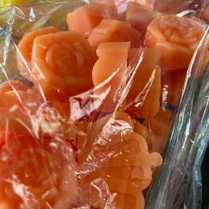 Handcrafted home made scented candles to enhance your home’s decor